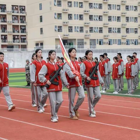 军训场上展风采 热血青春正当时——景德镇第一中等专业学校2023级新生会操表演暨表彰大会