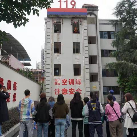 铜梁支行“消防在心 安全童行”主题亲子活动