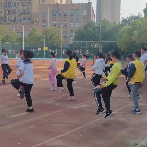 虚心从教  认真工作