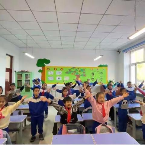 【蒙古族学校啦啦操】跳出快乐