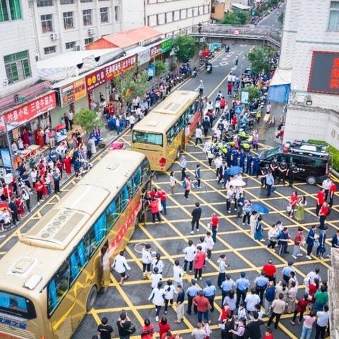 你追梦，我护航