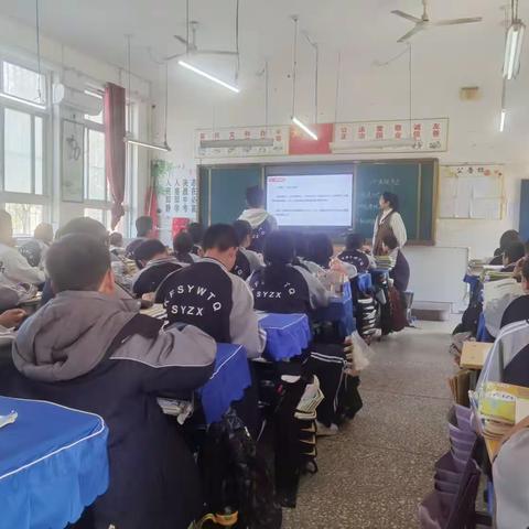 “潜心教研勤探索，扎根教学促提升”