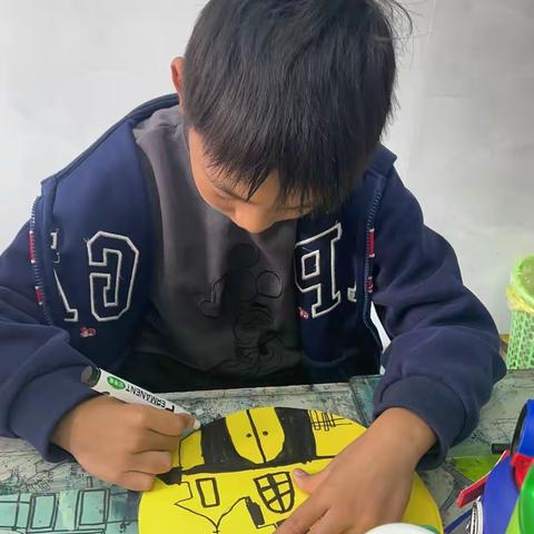 刘铠汎羽画童年美术之旅