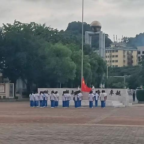 海师学子赴三亚一中第四周实习工作实录
