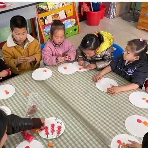 西坡镇中心幼儿园十一月份剪影