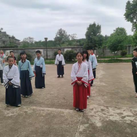 十岁成长礼，成长有意义——九龙镇湖西小学办学育人系列宣传（九）