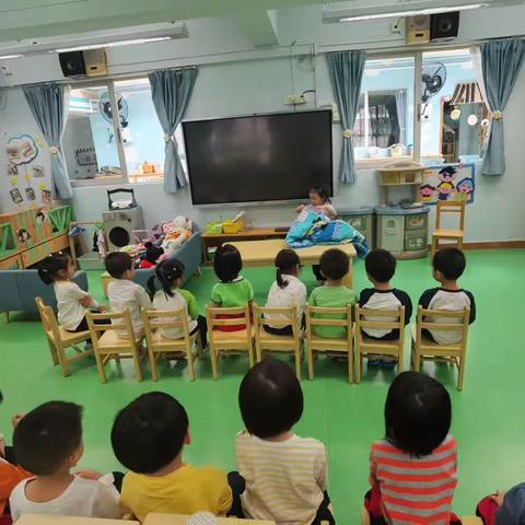 叠被子—协和幼儿园西苑园区小二班