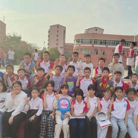 赛场展风姿，最美少年时