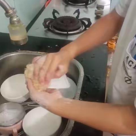 劳动最光荣，劳动他最美