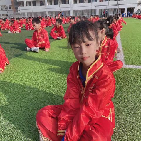 302班武术操比赛照片