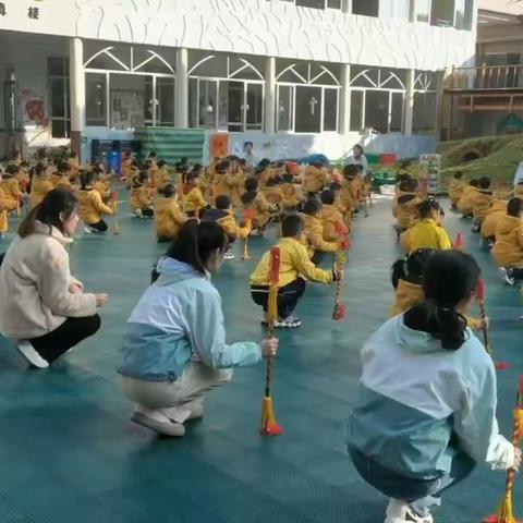 观摩学习践思行，名园聚力促发展——市县青年骨干教师工作坊高端研修项目-学前教育（A0023…（副本）