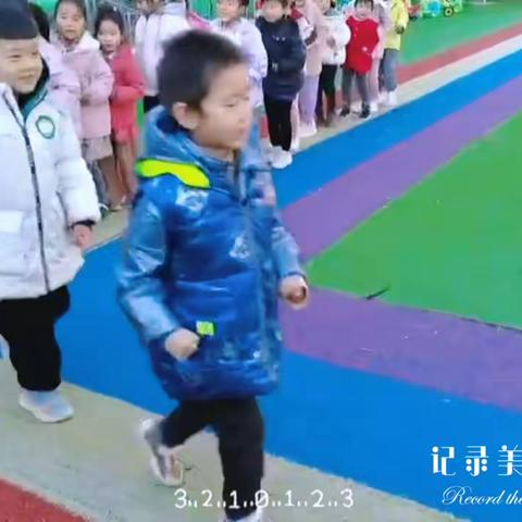 “健康体育”户外两小时——鸿鹄幼儿园户外体能活动篇