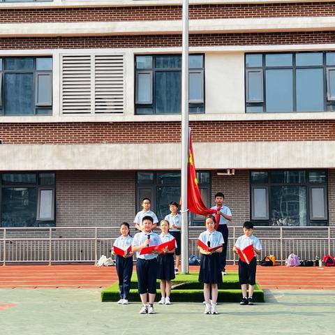 你好！小学 ——— 小太阳翡翠郡幼儿园