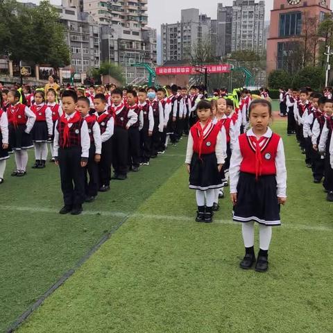 冬日暖阳照，少年正当时                                                  ——第26届体育节