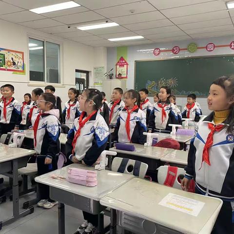 龙湖小学二年级7班—家长特色课堂《和爱有关的秘密》