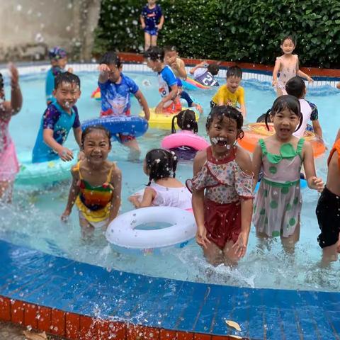 清凉一下，快乐玩水