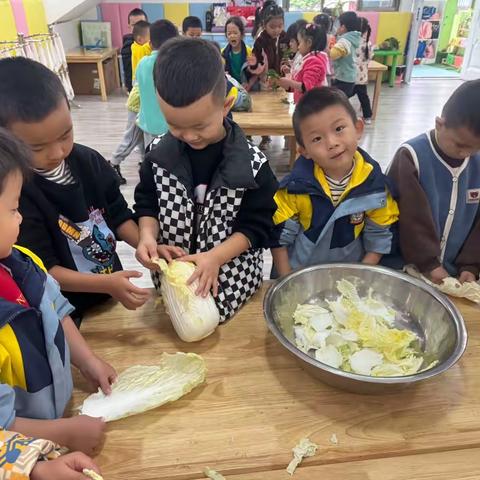 昆明市东川区博雅幼儿园“喜迎冬日，火锅咕嘟咕嘟”