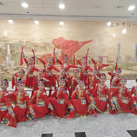 石家庄市维明路小学参加石家庄市第九届中小学校园艺术节舞蹈专场 草原欢腾 精彩绽放