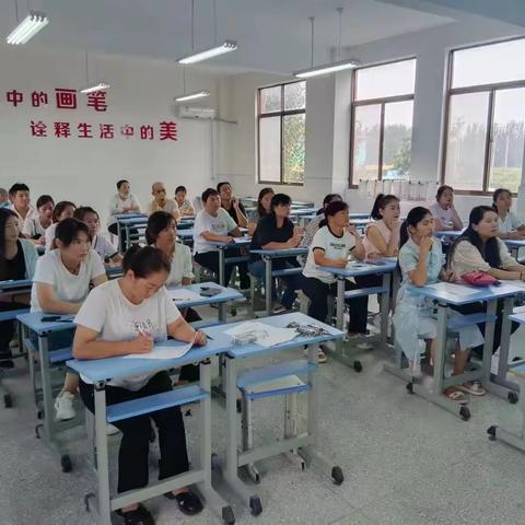 春华秋实丰收季，扬帆起航正当时———龙山集小学开学典礼暨表扬总结大会