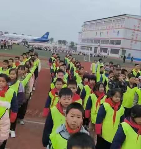 行到水穷处，坐看云起时——第五实验小学教联体向桥校区研学旅行纪实