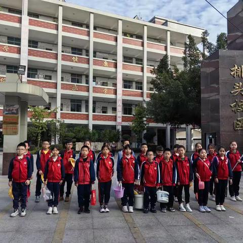 劳动享乐趣，行动正当时——龙岩市第二实验小学排头校区四（2）中队社会实践活动