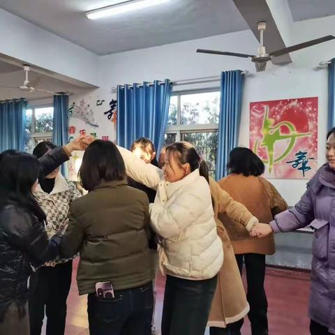 关注教师心理健康，共筑师生幸福生活