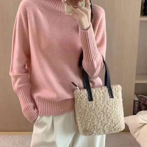 辛集信誉楼中青年女装区——感恩节快乐！