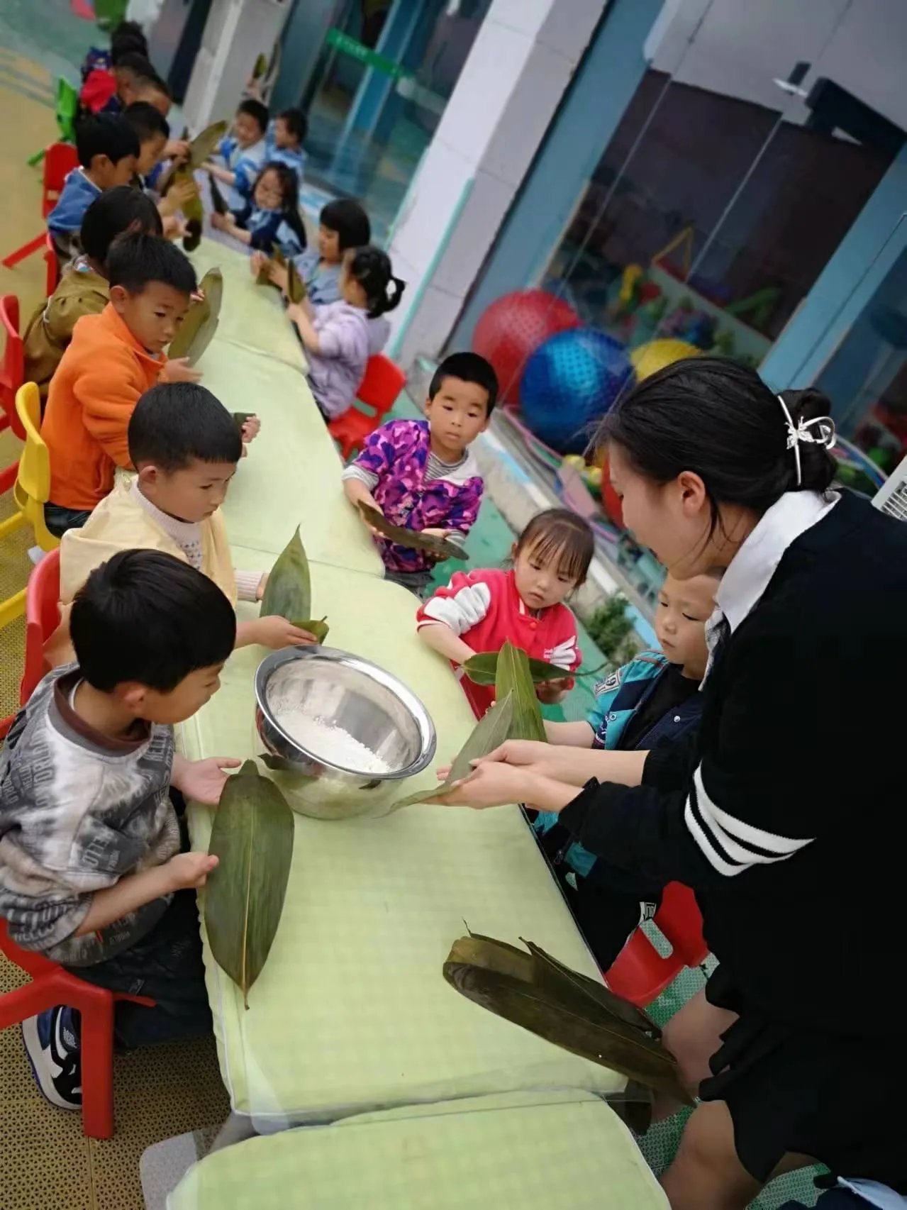 威宁县青葵幼儿园"妙趣端午,与粽不同"活动
