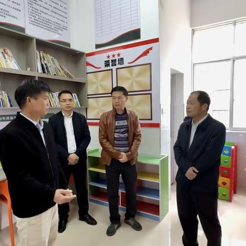 谢建宏到百色市德保县局（营销部）调研