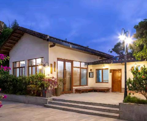 西和小院16房28床