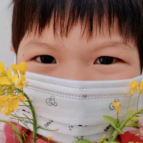 蒙正幼儿园小二班吕芯仪快乐日记