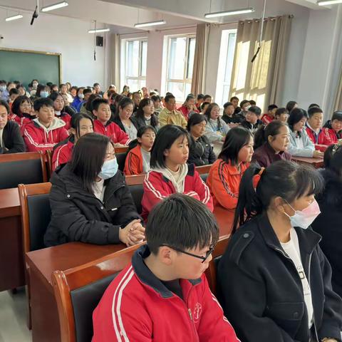 携手共进 “育”见美好——松岭镇中心校六年级家长座谈会