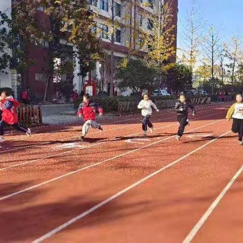 “燃运动激情  享阳光体育”——泗阳县第二实验小学繁荣路校区四年级组运动会