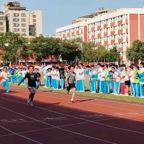 青春飞扬 超越自我 ------高二七班运动会