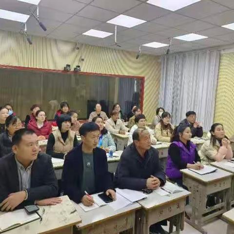 同专家对话 与名校同行 ——丁里长街道中心校参加山东省实验小学“网络互联 智慧共享”教研活动