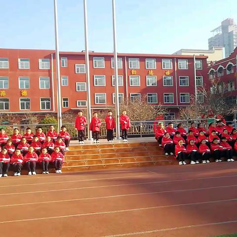 清徐县实验小学三（6）中队升旗仪式