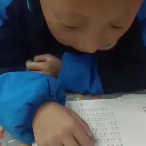书香少年 用心读书 东台学校三年级2班“趣味故事会”活动