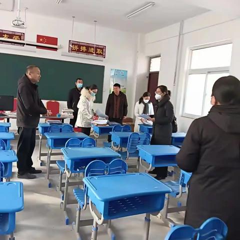 濮阳县教育局师训股领导莅临海通乡第一中学检查指导马来玉首 席教师工作室