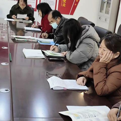 陇海初中政史地组教研活动纪实——交流，总结，提升.