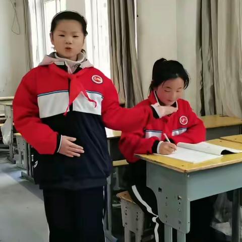 鲁西新区吕陵镇吕陵小学“小手拉大手，文明一起走”主题活动