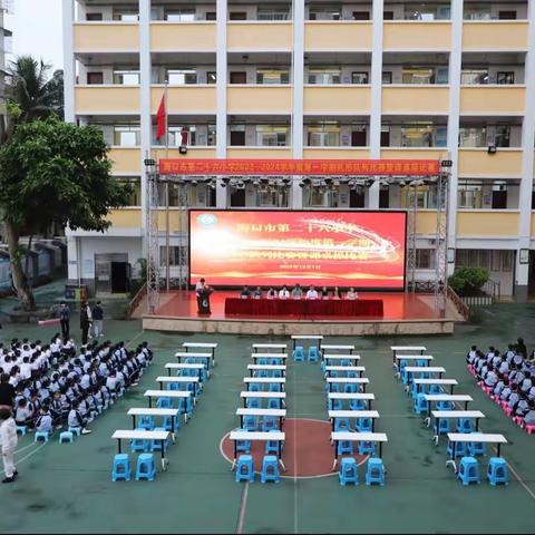 舞动青春 “桌”而不凡——海口市第二十六小学开展课桌操比赛活动。（副本）