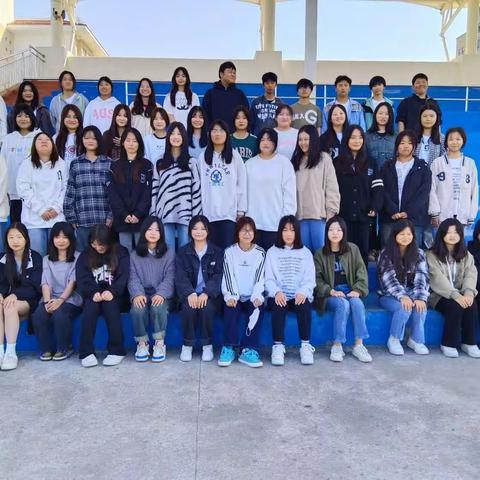 23护理④全体同学合影