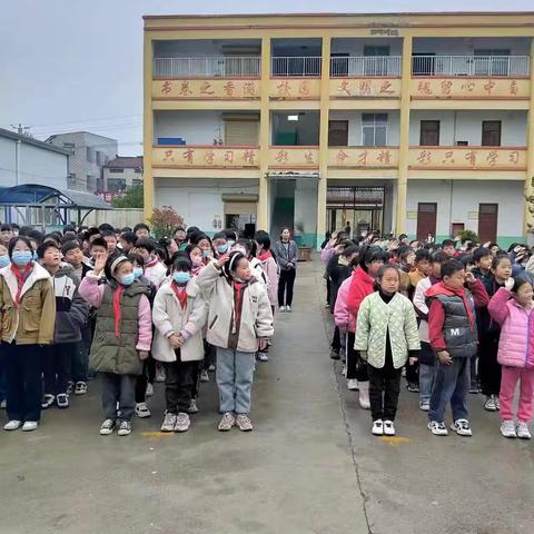 【宪法伴我行】——金厢小学“宪法晨读”活动