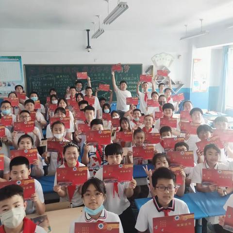 珍惜光阴，难舍母校——实小东六1班复学第一课暨毕业典礼