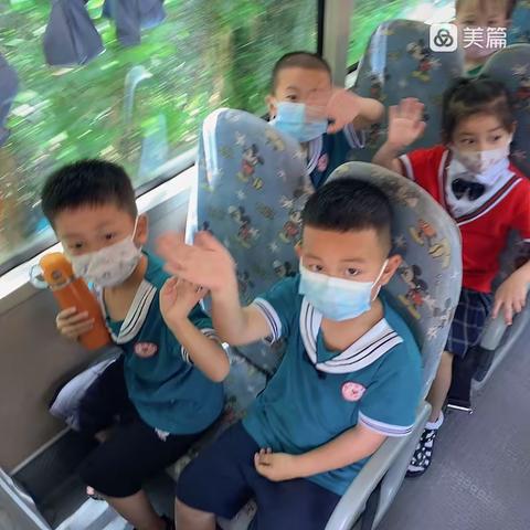 “走进小学，憧憬未来”参观第三实验小学