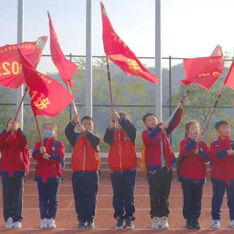 春风送暖，爱暖心间——永定区希望小学2003班开展学雷锋活动