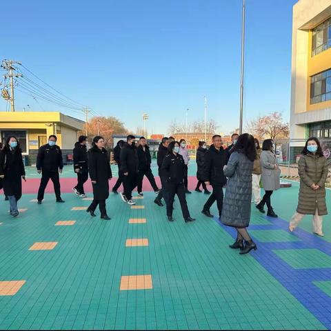 餐饮食品安全“你我同查” 宁夏青铜峡市开展校园食堂和集中供餐单位每月查活动