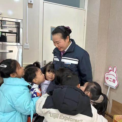 炎黄外国语幼儿园 中班家长助教开放活动