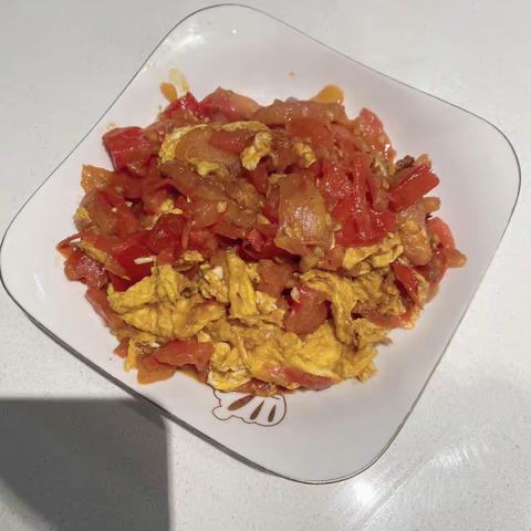 Scrambled eggs with tomatoes