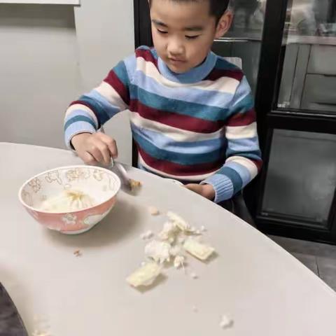 明镜小学102春分中队周末小记–我是劳动小能手（第七期）